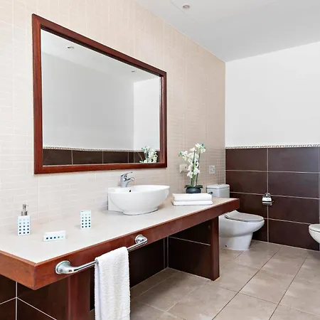 India Ii By * 桑特柳伊斯