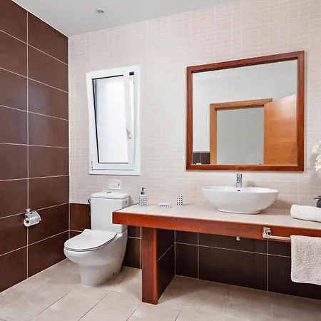 India Ii By 桑特柳伊斯